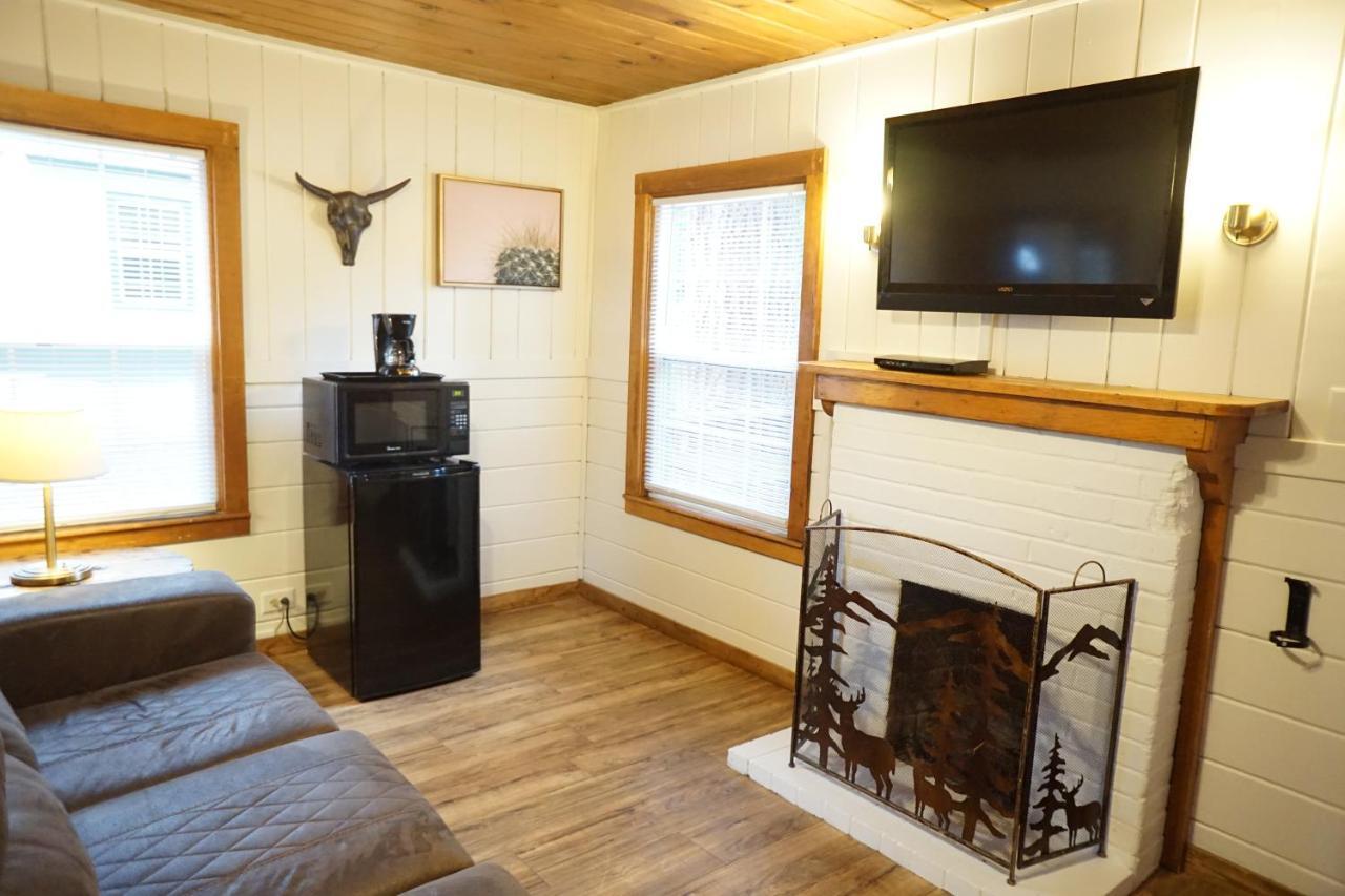 Shaver Lake Village Hotel Eksteriør bilde