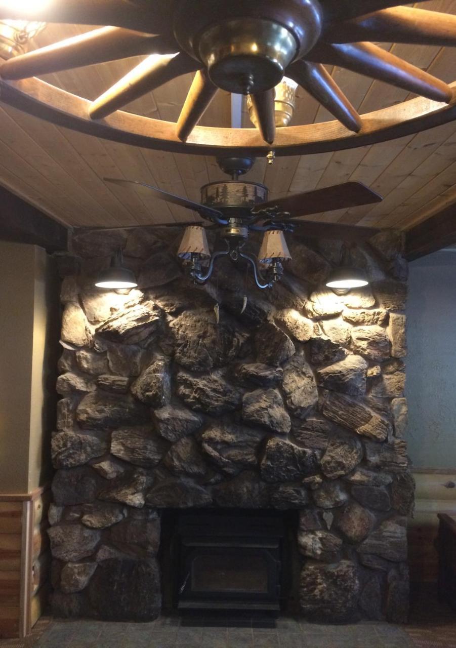 Shaver Lake Village Hotel Eksteriør bilde